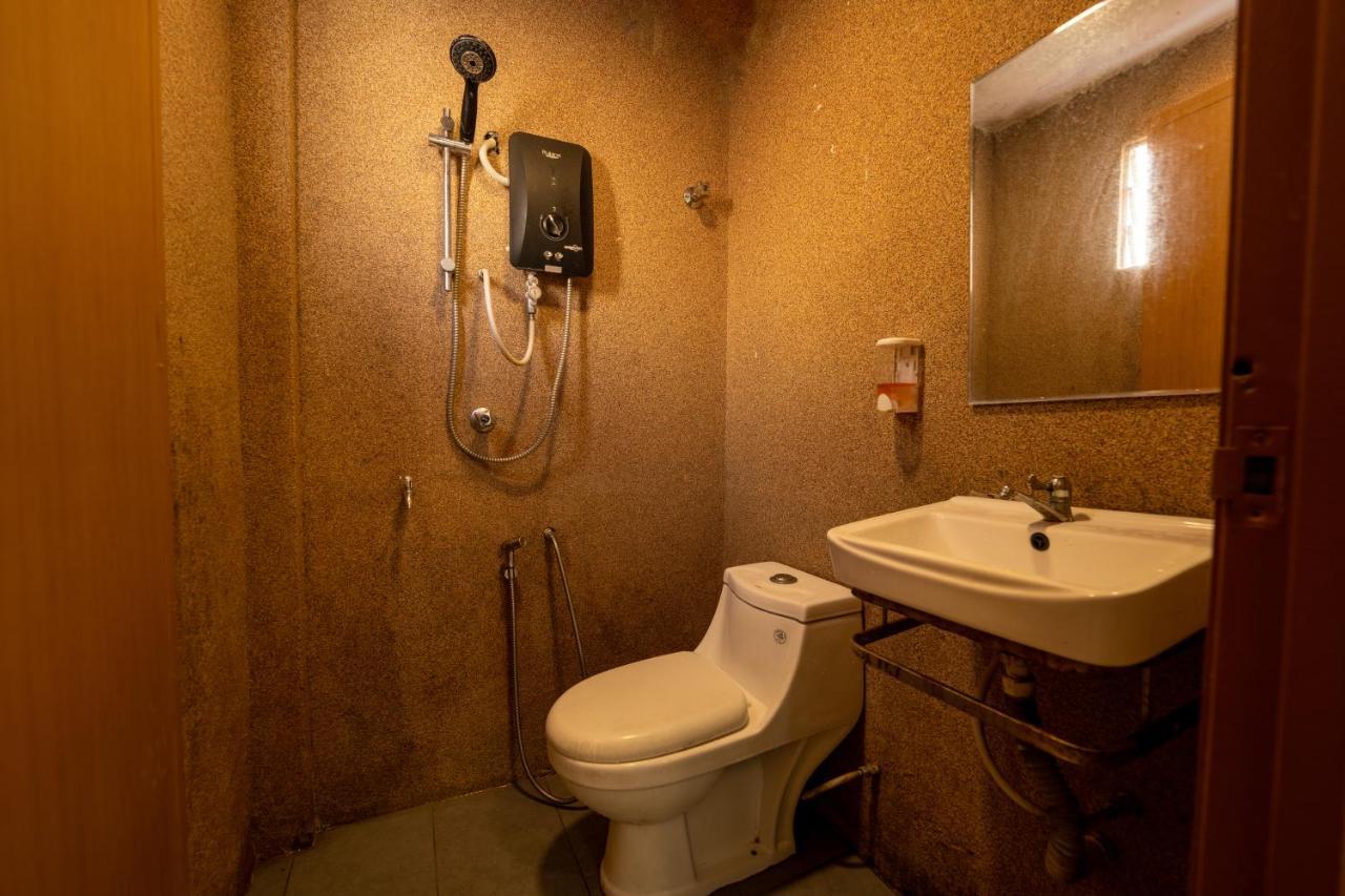 Mary J Hotel Family 10 Pax Room Kota Bharu Zewnętrze zdjęcie